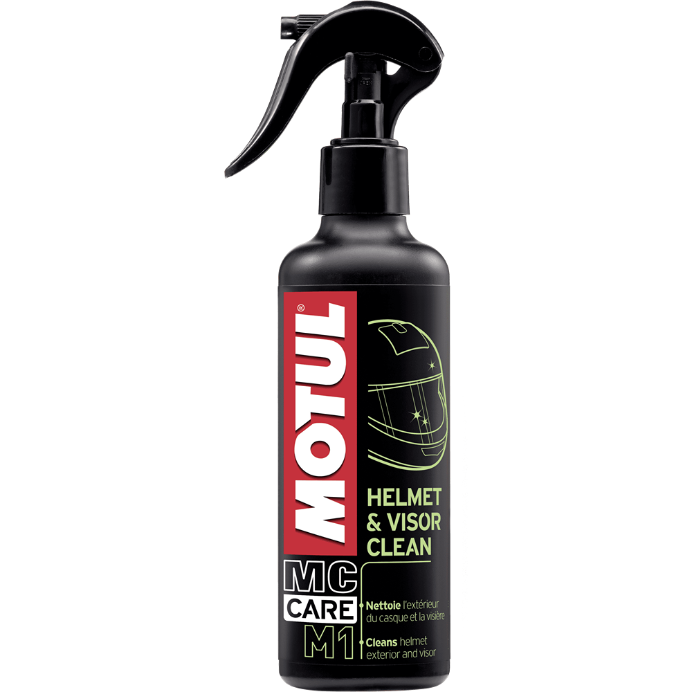 MOTUL M1 helmet & visor clean