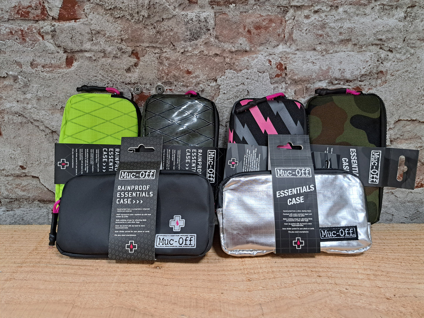 Muc-Off Essentials Case V1