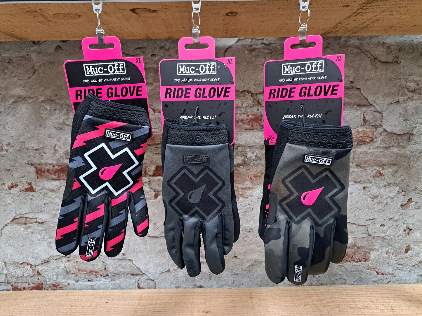 MUC-OFF rider gloves