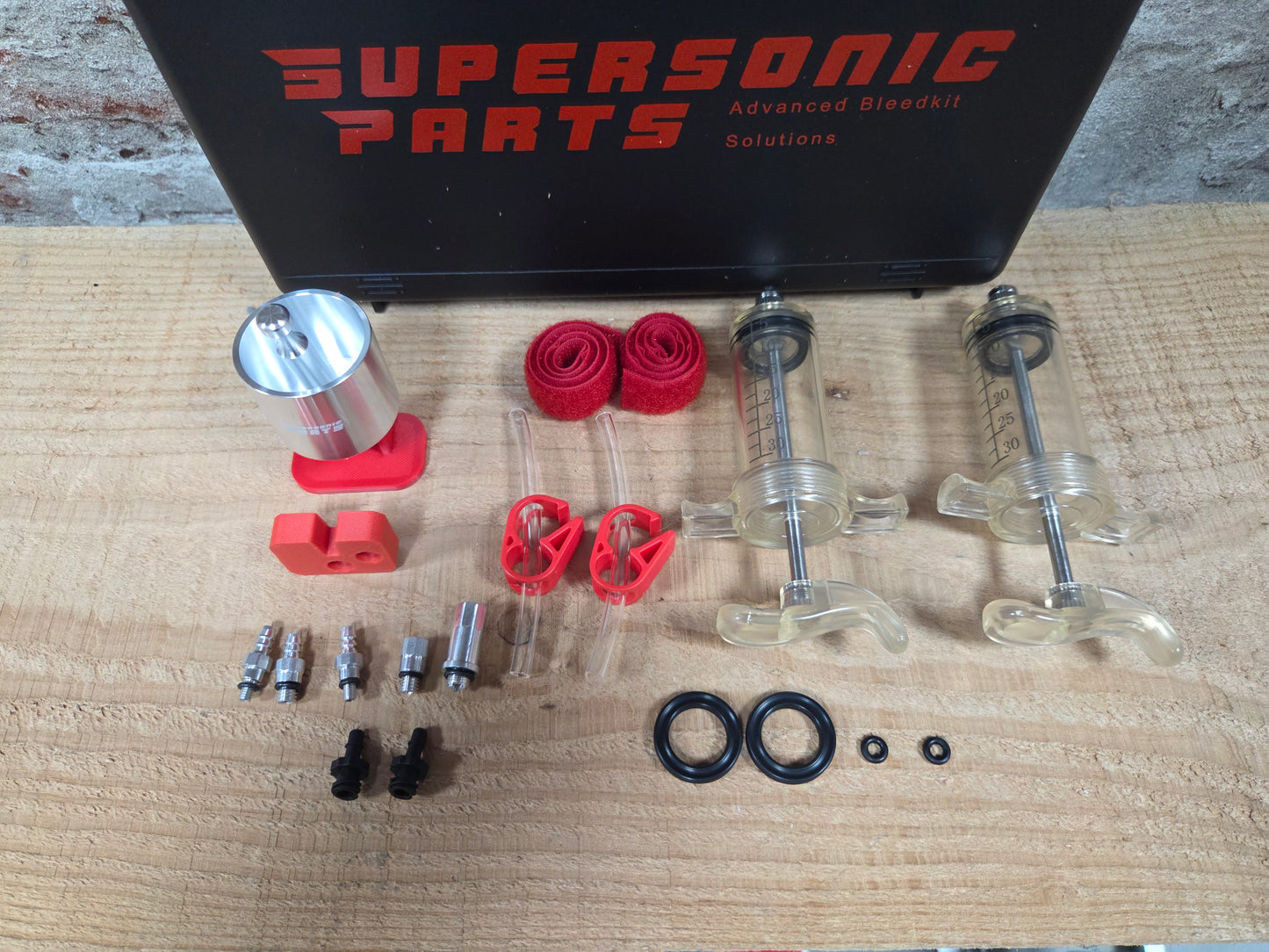 SUPERSONIC PARTS rem ontluchtingsset voor minerale olie