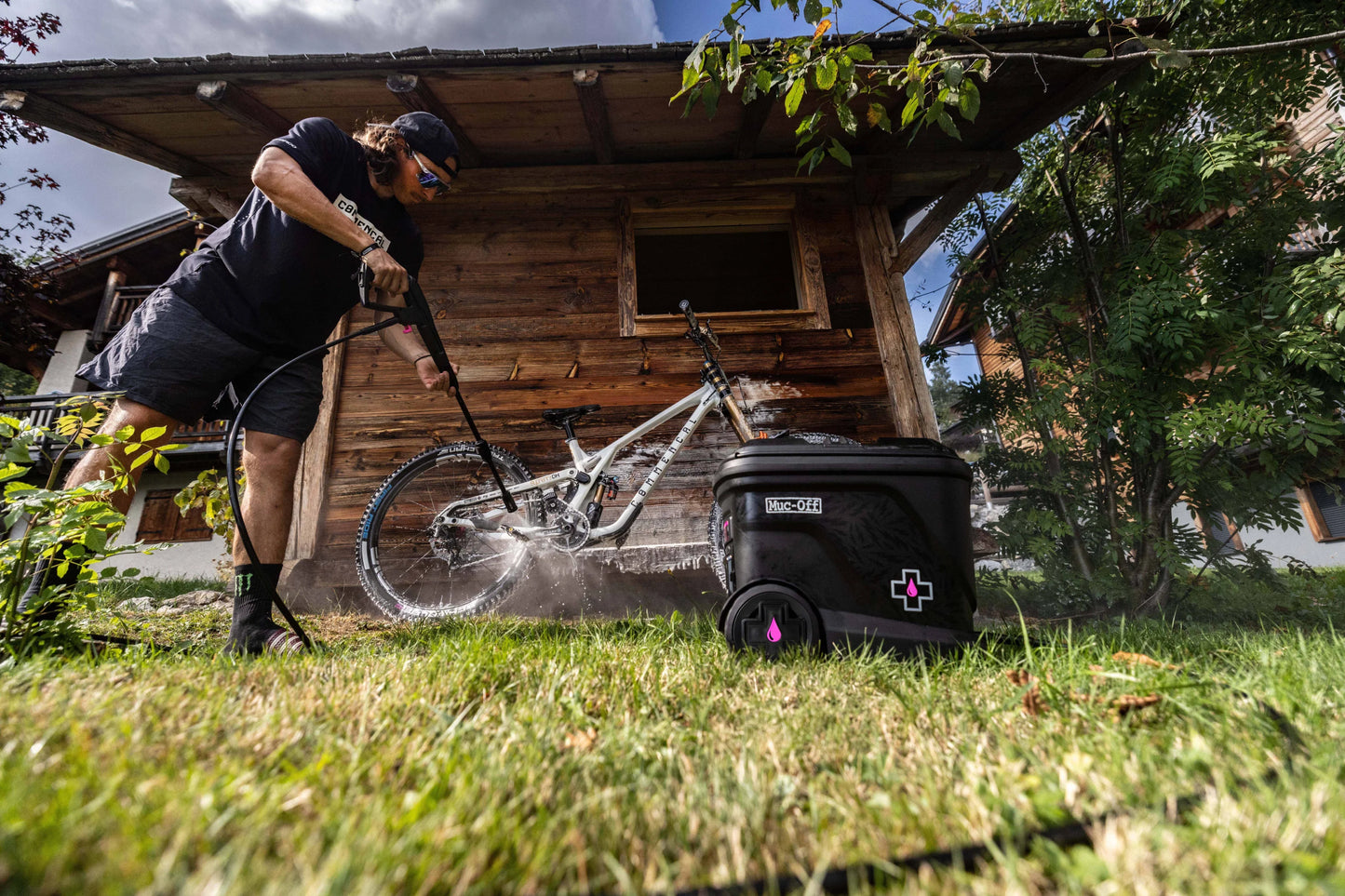 MUC-OFF mobile bundle