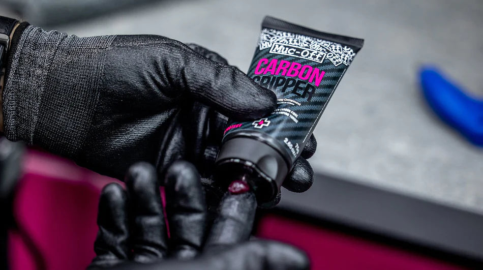 Muc-Off Carbon Gripper