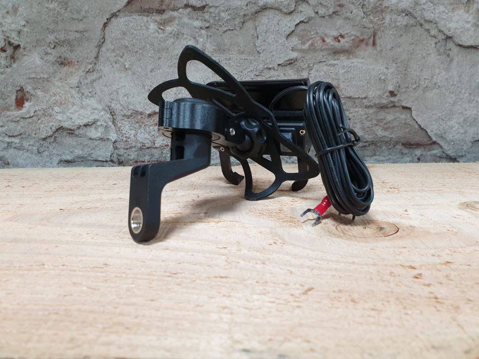 GrandPitstop telefoonhouder met USB oplader (Claw met Jaw)