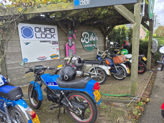 HBCC Brommerrit lunchte bij BikerGadgets – Tosti’s, gezelligheid en brommers!
