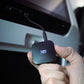 QUAD LOCK AUX Bluetooth Adaptor - aangesloten in het vliegtuig