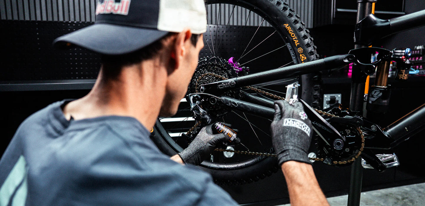 MUC-OFF C3 ceramic all weather lube