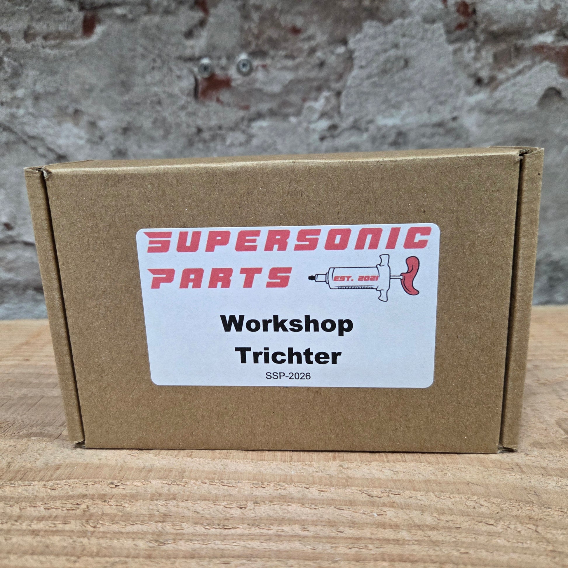  aluminium trechter met lasergravering  in de verpakking