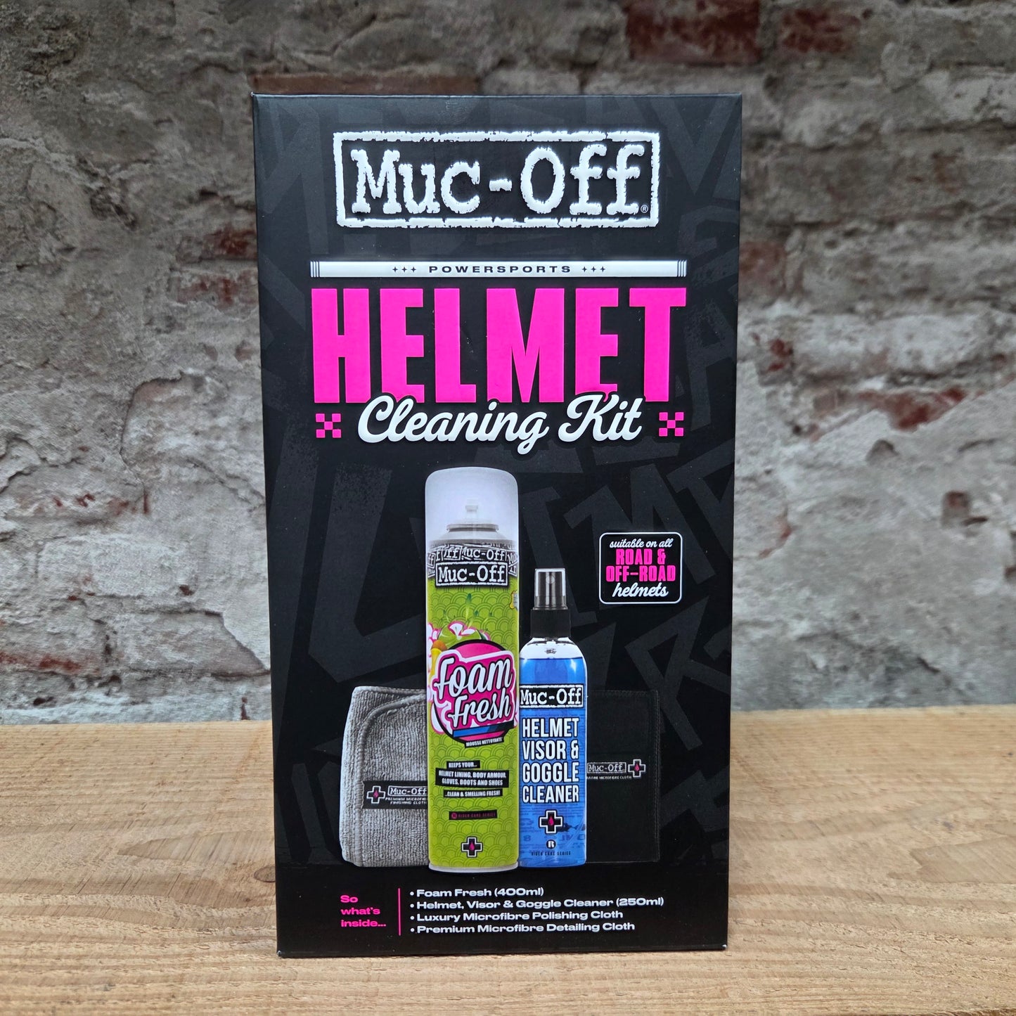 MUC-OFF helmet cleaning kit