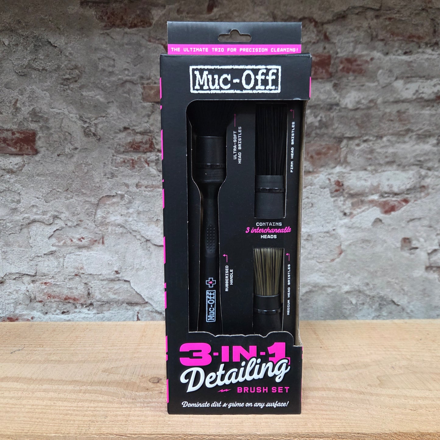 Muc-Off 3-in-1 Detailing Brush Set - in de verpakking