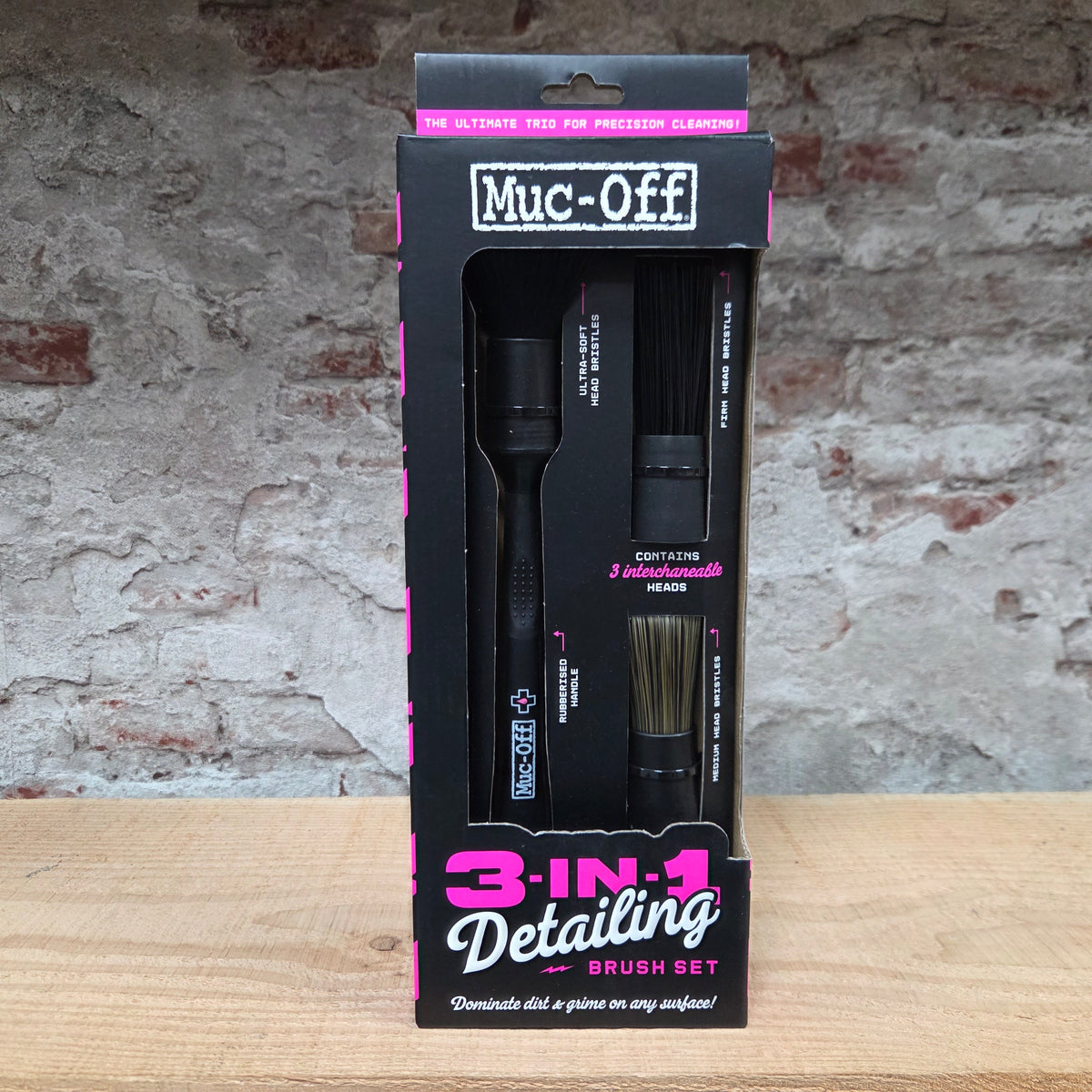 Muc-Off 3-in-1 Detailing Brush Set - in de verpakking