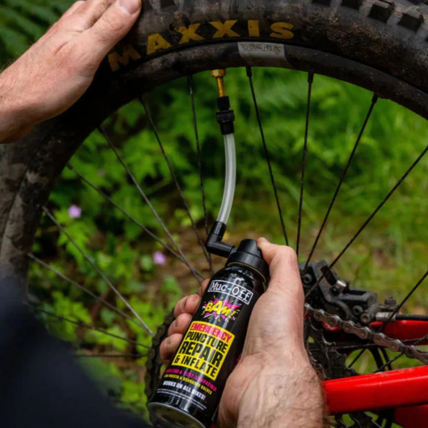 Muc-Off BAM!  IN GEBRUIK MET VULLEN