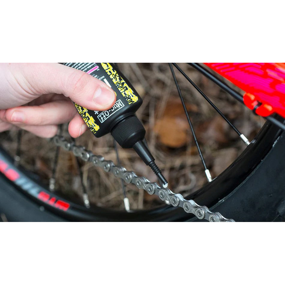 MUC-OFF clean,protect & lube kit dry - de dry lube voor op de fietsketting