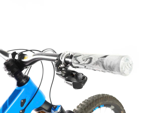 ALL MOUNTAIN STYLE berm