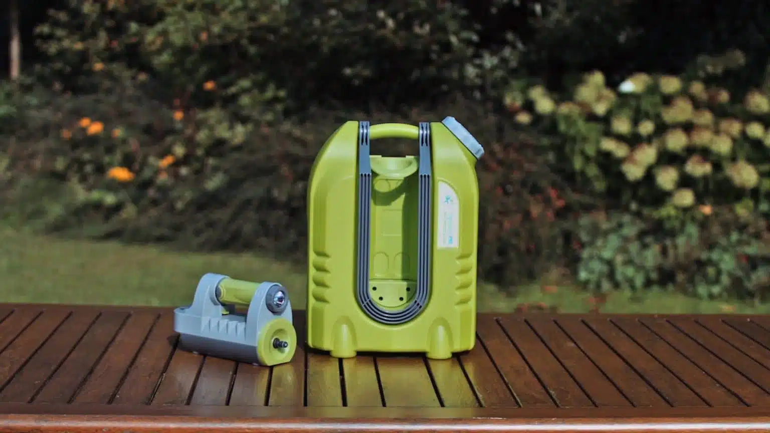AQUA2GO PRO - machine naast de accu
