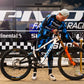 AMS X Bernard Kerr RISE grips - Bernard Kerr met fiets