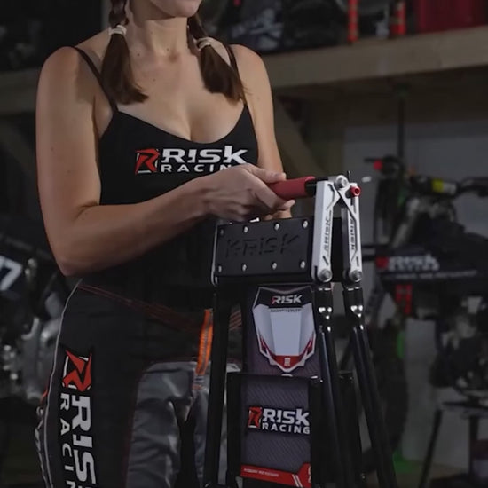 RISK Racing FFS Factory Fold Stand - demo video